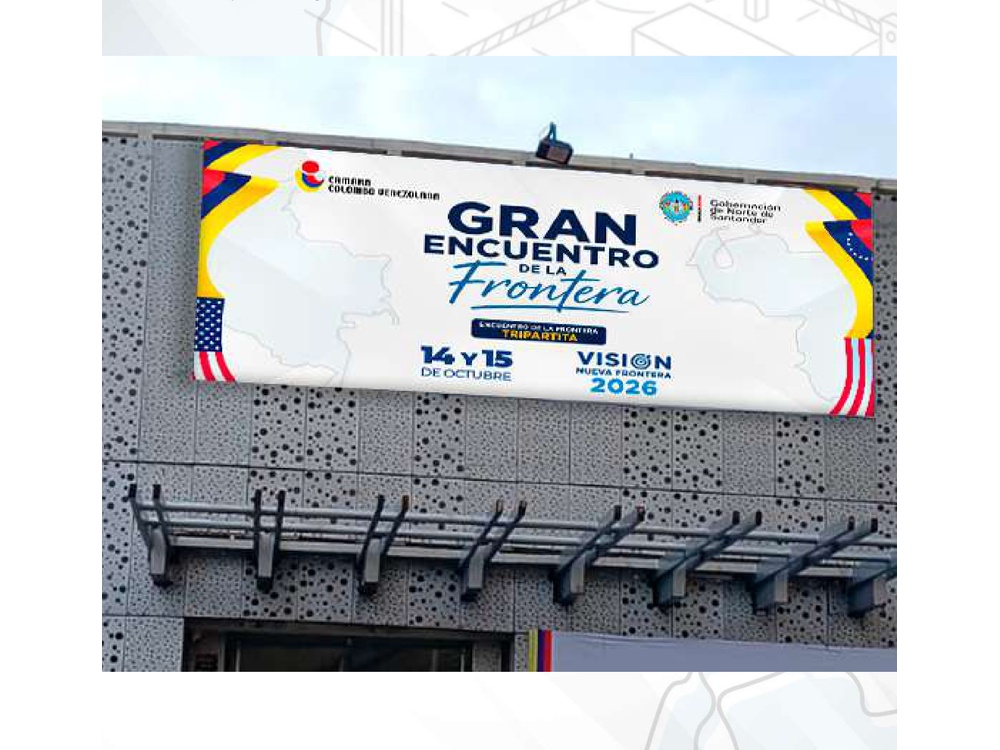 Valla fachada 7x3m
